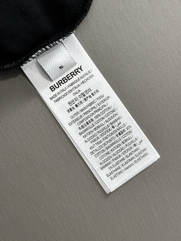 ブランドTシャツ角部分ディテール